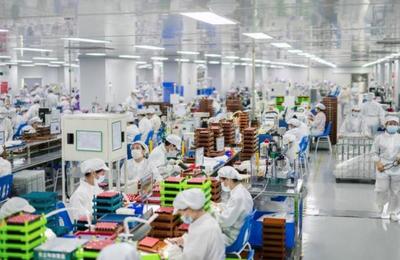 國(guó)標(biāo)電子煙時(shí)代開(kāi)啟 深圳售出全國(guó)首單，產(chǎn)業(yè)迎來(lái)規(guī)范發(fā)展新篇章